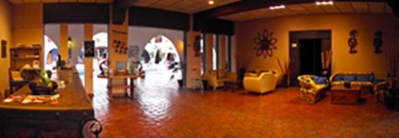 Hotel Hacienda Bugambilias