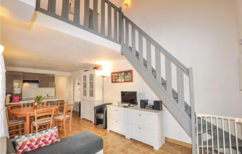 Holiday Home Saint Cyprien Plage 01