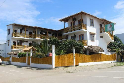 Hotel La Mariposa Hostal
