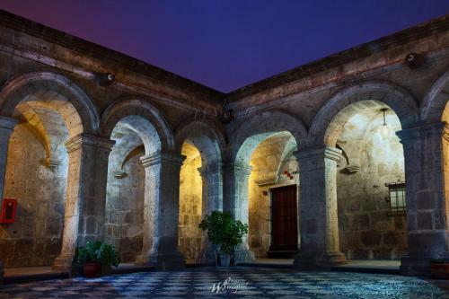 Hoteles Riviera Mansion