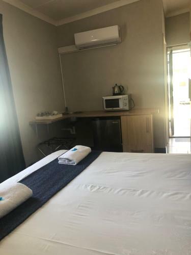 Hostal Desert Inn