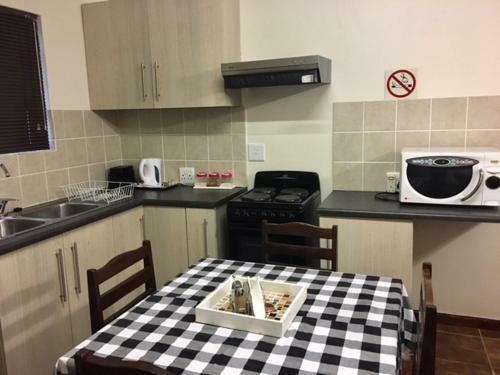 Hostal Desert Inn