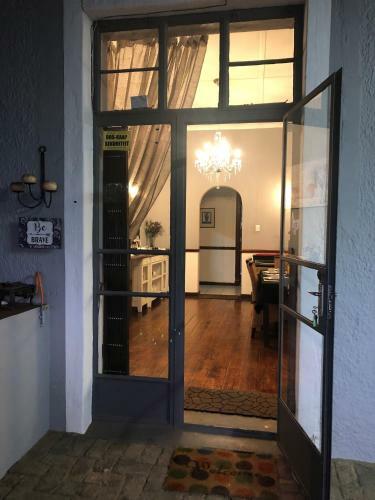 Hostal Desert Inn