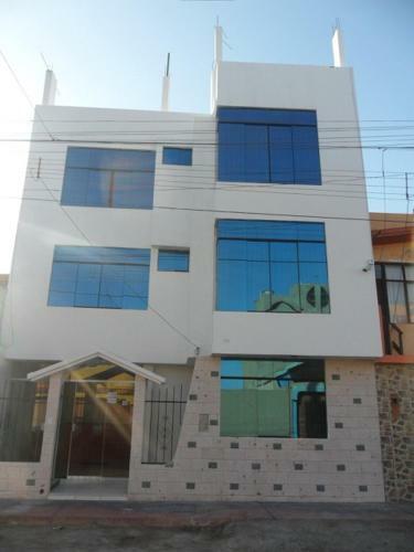 Albergue Hostal Costa Azul