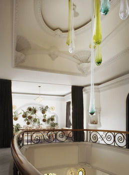 Pug Seal Polanco Boutique B&B
