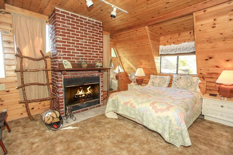 Lakeside Cabins