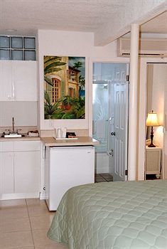 Hotel Blind Pass Resort