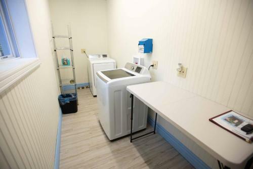 Blue Spruce Motel