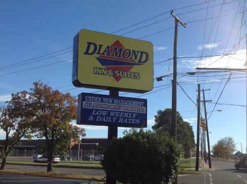 Hotel Diamond Inn & Suites
