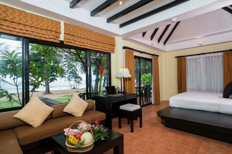 Hotel Khao Lak Emerald Beach Resort & Spa