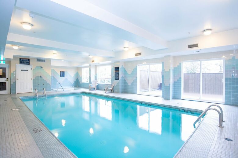 Sandman Hotel Vancouver Airport