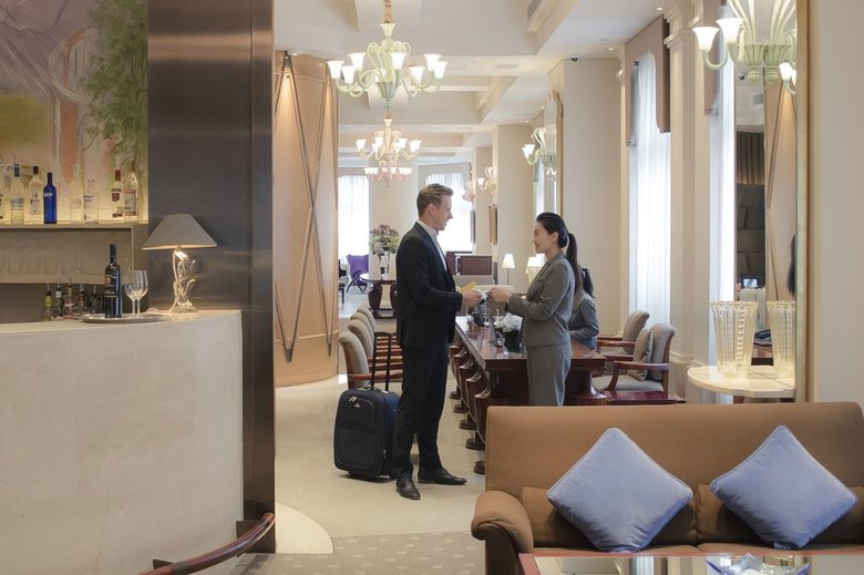 Hotel Lanson Place