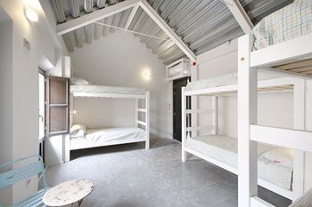 Lemonrock Hostel