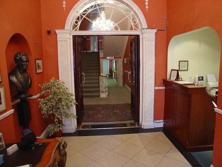 Hotel Harrington Hall