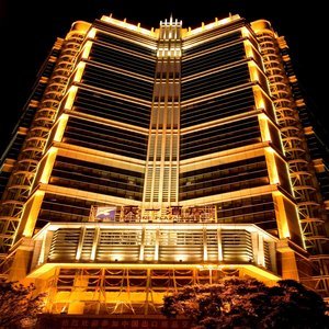 Hotel Skyline Plaza