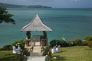 Hotel Calabash Cove Resort And Spa