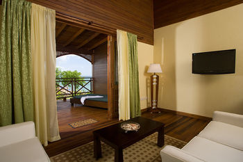 Hotel Calabash Cove Resort And Spa