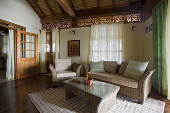 Hotel Calabash Cove Resort And Spa