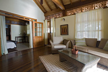 Hotel Calabash Cove Resort And Spa