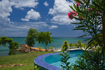 Hotel Calabash Cove Resort And Spa