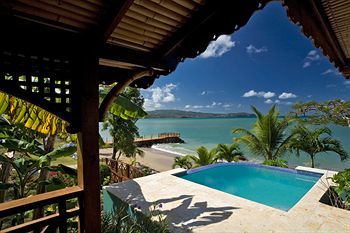 Hotel Calabash Cove Resort And Spa
