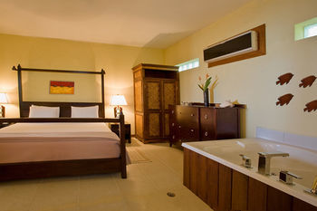 Hotel Calabash Cove Resort And Spa