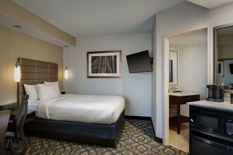 Hotel Embassy Suites Dallas - Love Field