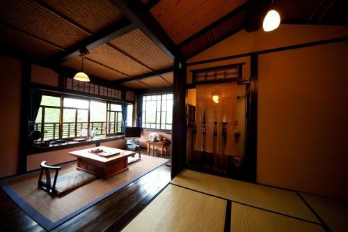 Hatago Kayausagi
