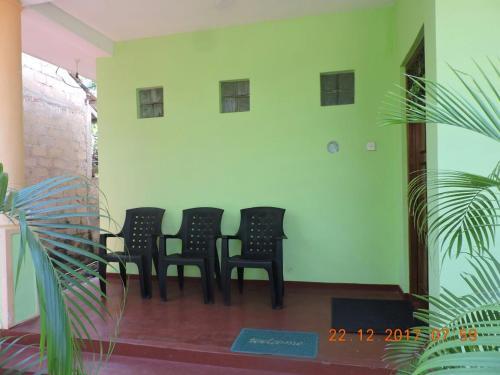 Akain Holiday Home