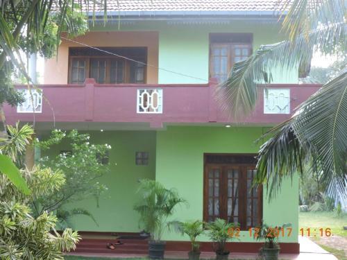 Akain Holiday Home