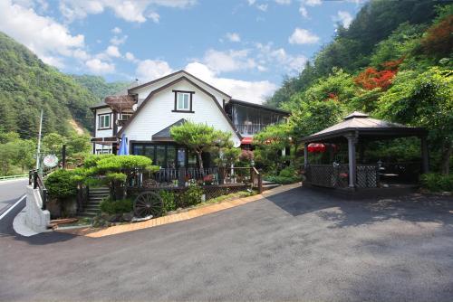 Slow Walk Pension