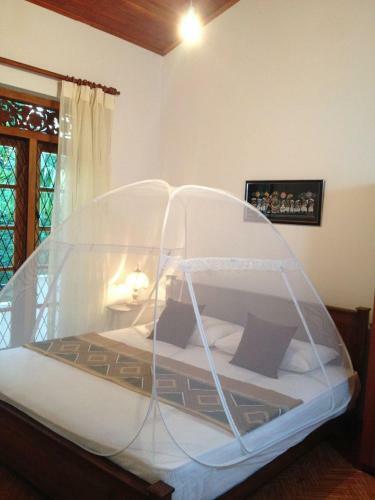 Uyan Apartment