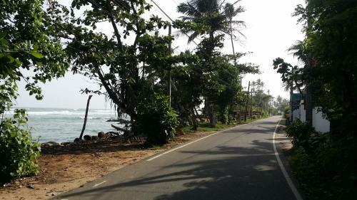 Hotel Polhena Coral Reef Resort