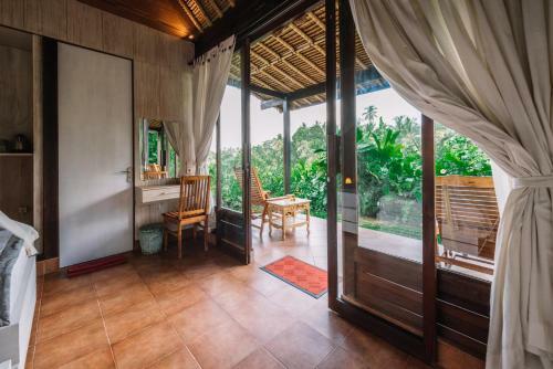 Hostal La Maison Du Bonheur Bersila