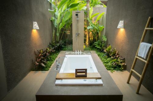 Senetan Villas And Spa Resort