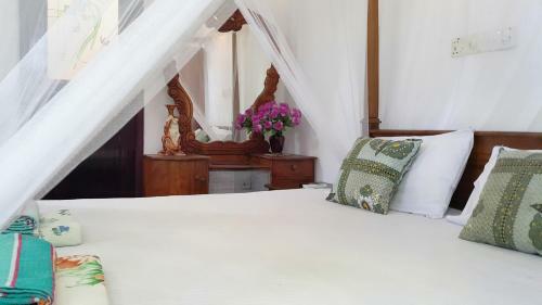 Hotel Pearl Resort Mirissa