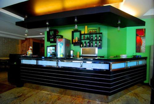 Mo2 Westown Hotel - Mandalagan