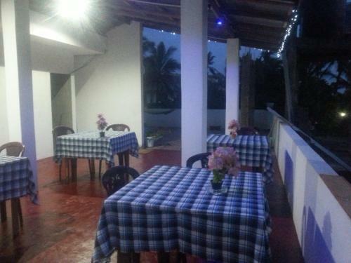 Hostal Sun Ocean Inn Mirissa