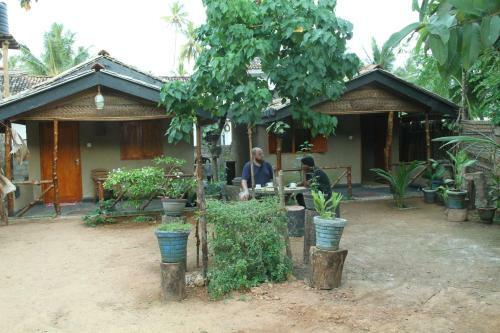 Hostal Sandaru Cabanas