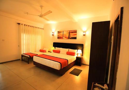 Bed & Breakfast Celestial Inn
