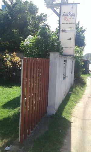 Hostal Sunray Rest - Beach View Homestay