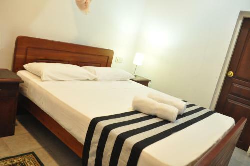 Hostal Dions Guest House