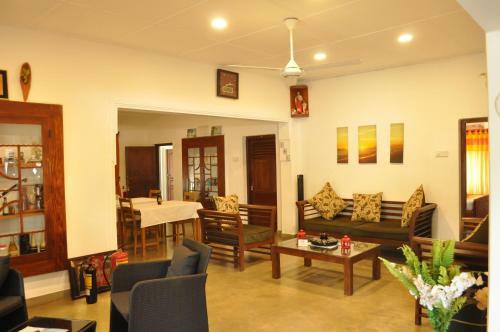 Hostal Dions Guest House