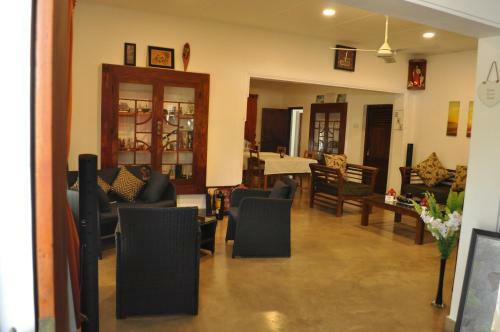 Hostal Dions Guest House