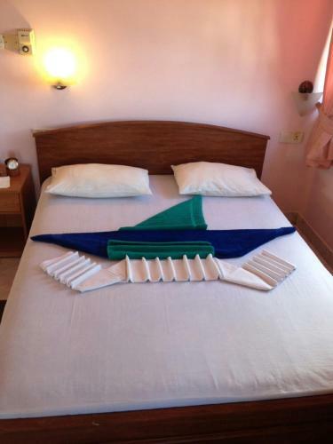 Yoho Hotel Red Rose