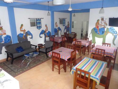 Hostal Blue Elephant Tourist Guesthouse