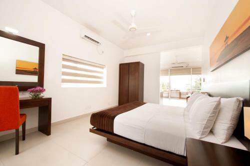 The Beach - All Suite Hotel
