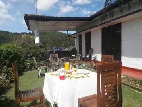 Srihelyes Inn