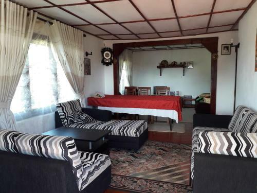 Srihelyes Inn