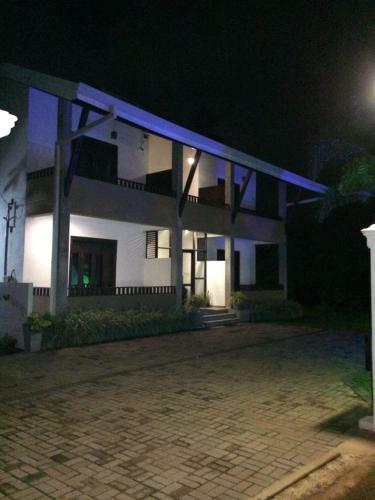 Bed & Breakfast Sunrise Palace Negombo
